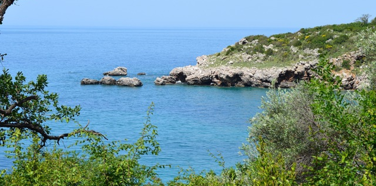 Jadranska obala, kilometri rek na Balkanu, kraška jezera ... 